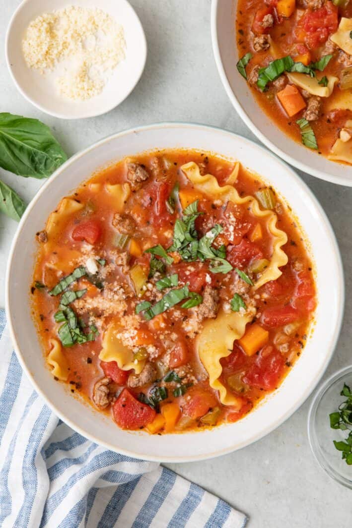 One-Pot Lasagna Soup - FeelGoodFoodie
