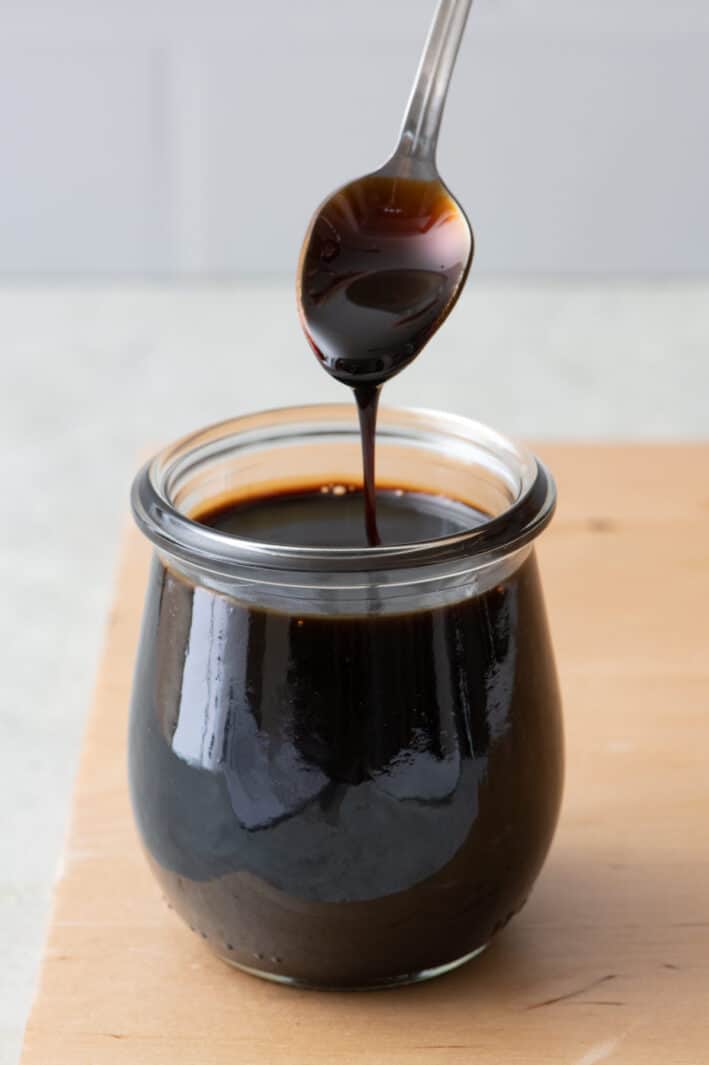 How To Make Balsamic Glaze Reduction {Sauce} - Feel Good Foodie