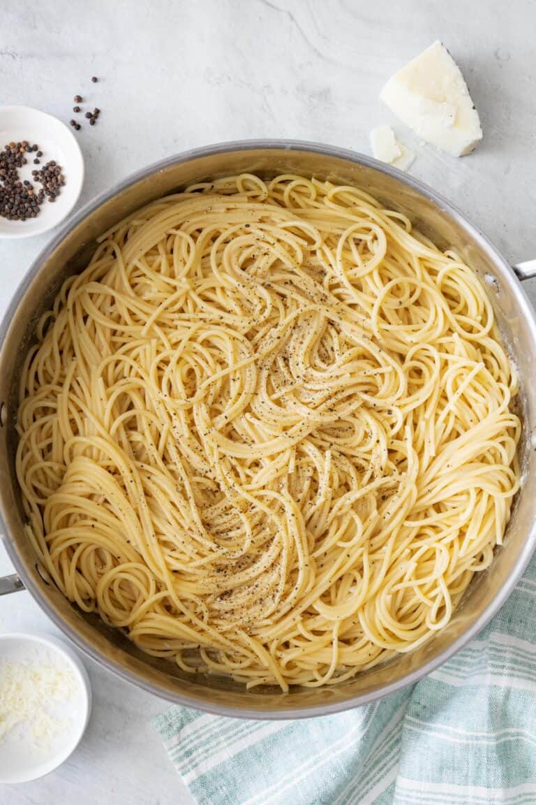 Cacio e Pepe - Feel Good Foodie