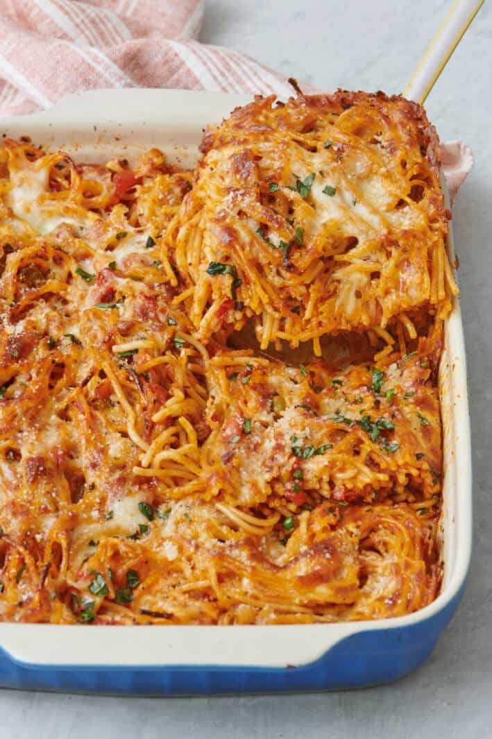 Easy Baked Spaghetti {With Dry Pasta!} - FeelGoodFoodie
