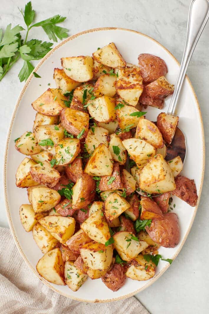 Garlic Roasted Potatoes - Feel Good Foodie