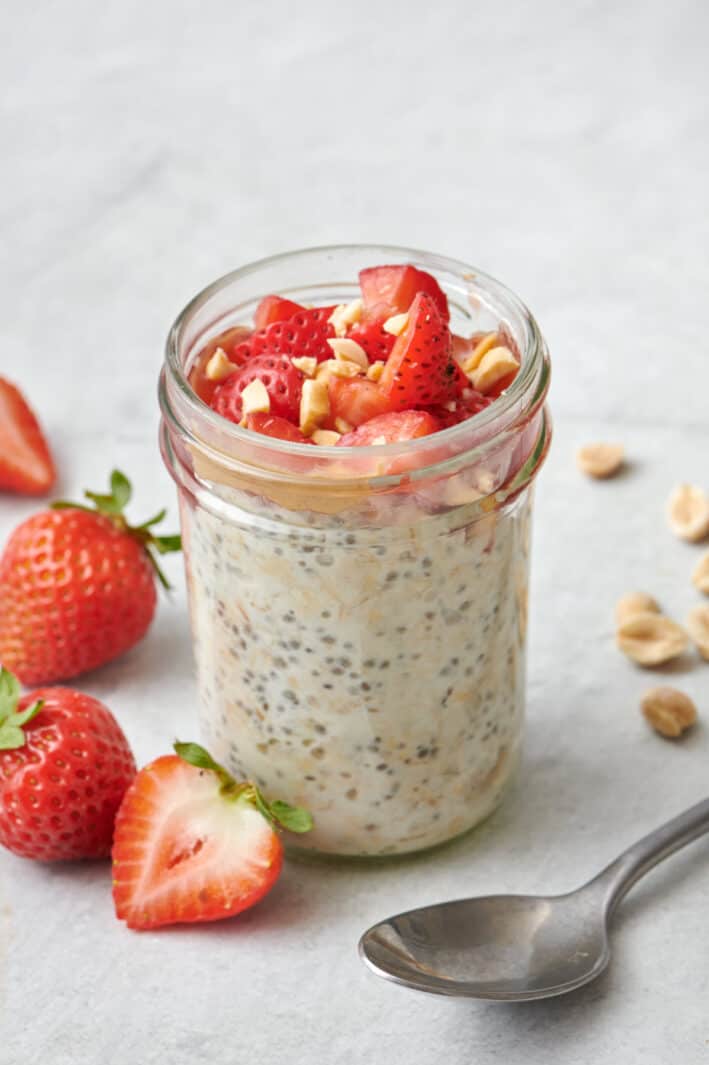 Easy Overnight Oats {2-Ingredient Base Recipe} - Feel Good Foodie