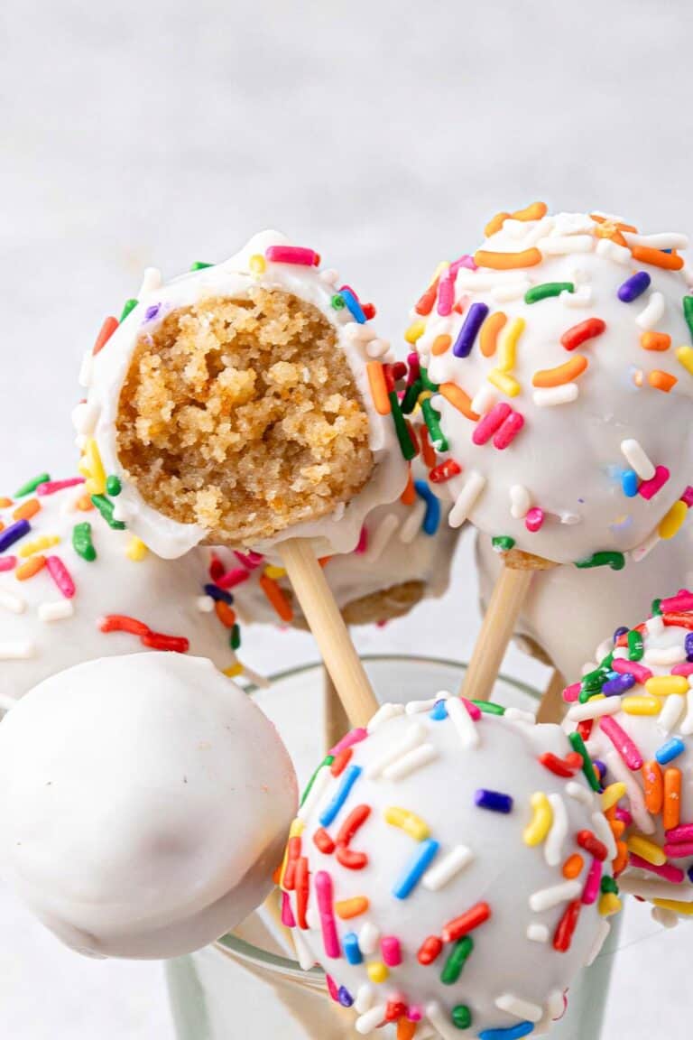 Easy Vanilla Cake Pops - Feel Good Foodie