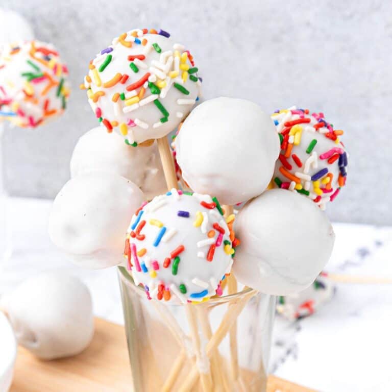 Easy Vanilla Cake Pops - Feel Good Foodie