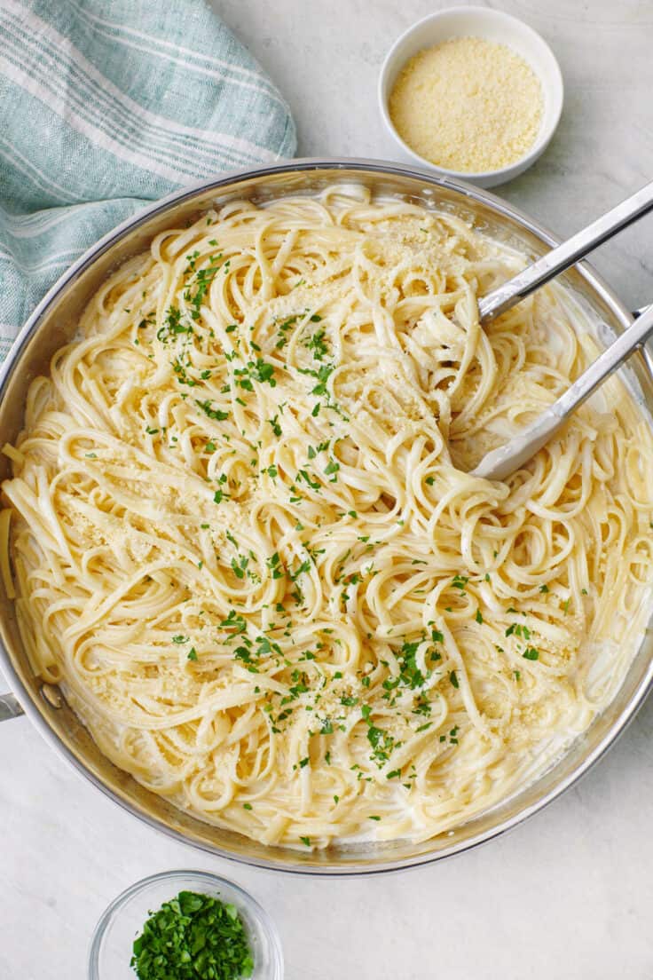 5-ingredient Cottage Cheese Alfredo Pasta - FeelGoodFoodie