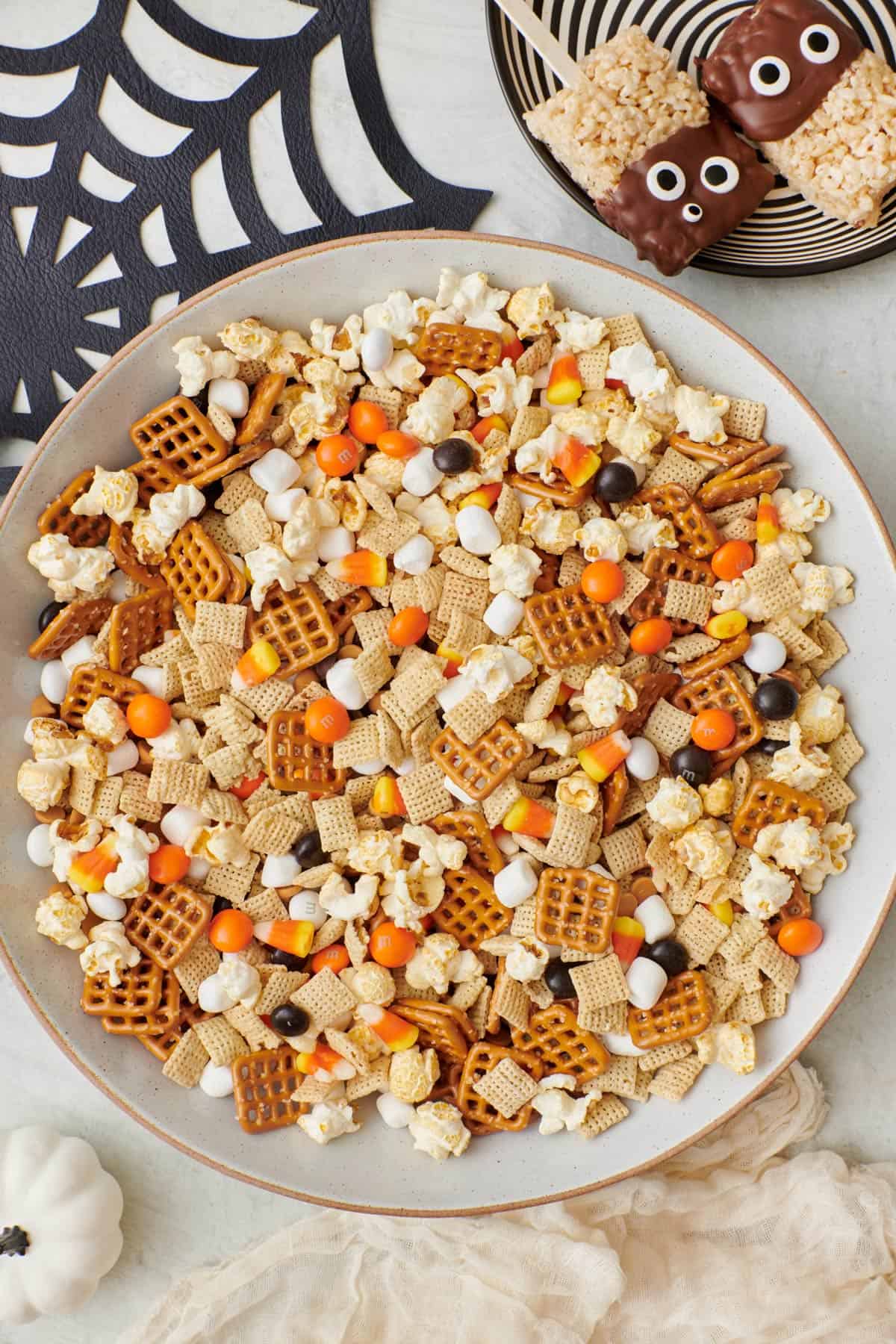 White Chocolate Halloween Snack Mix - Howe We Live