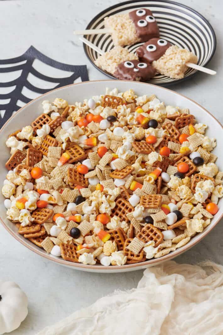 Halloween Chex Mix {no Bake Recipe} - Feel Good Foodie