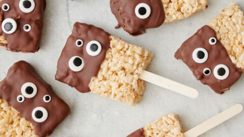 Monster Rice Krispie Treats {Dye-Free Recipe} - FeelGoodFoodie