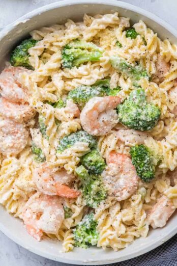 Broccoli shrimp alfredo.