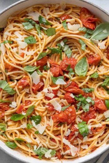 Pasta with cherry tomatoes.