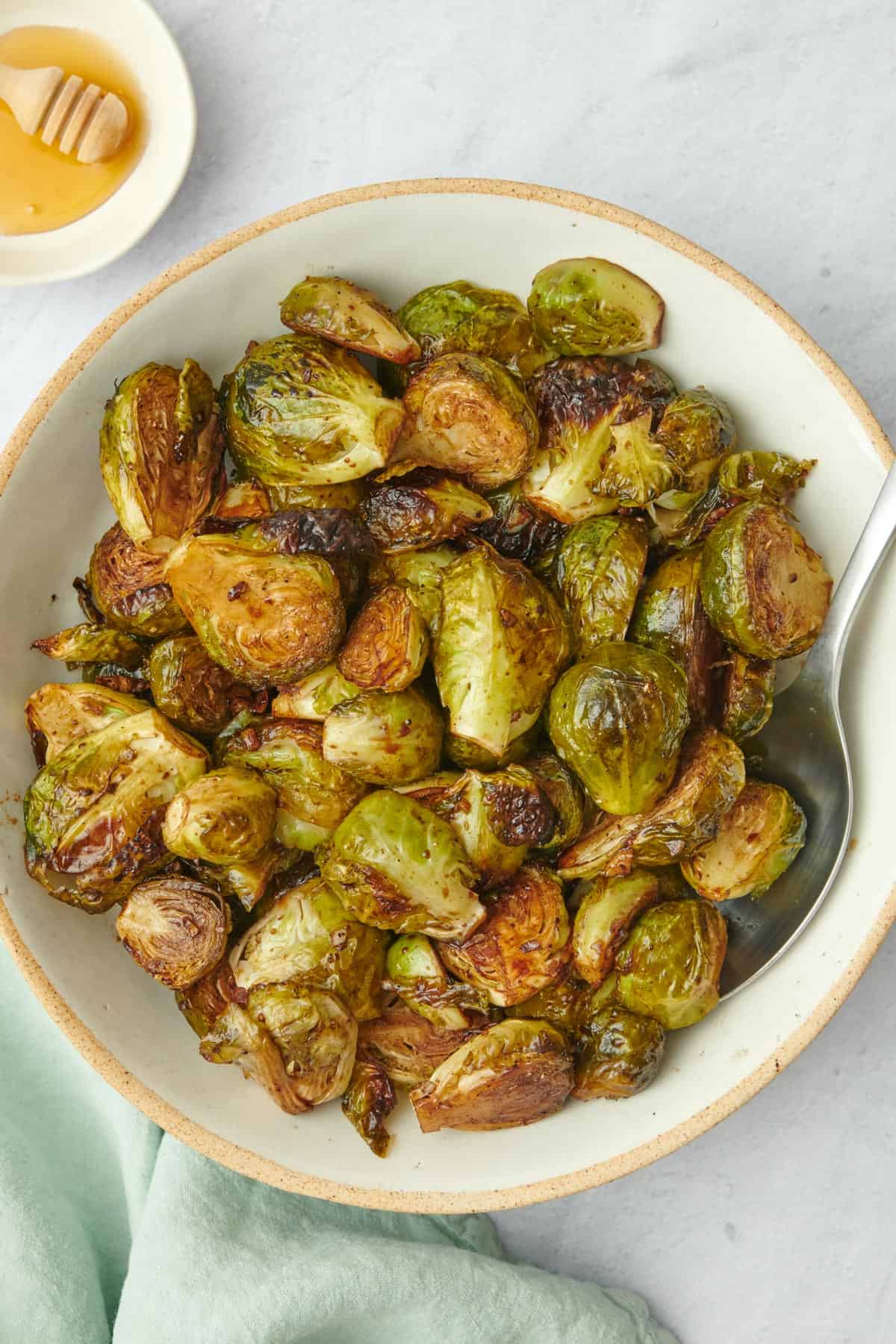 https://feelgoodfoodie.net/wp-content/uploads/2023/10/Balsamic-Brussel-Sprouts-06.jpg