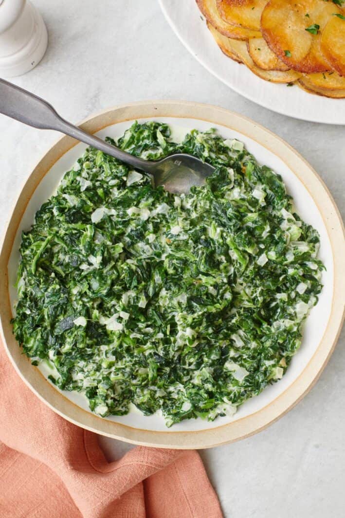 Creamed Spinach {No Heavy Cream} - Feel Good Foodie