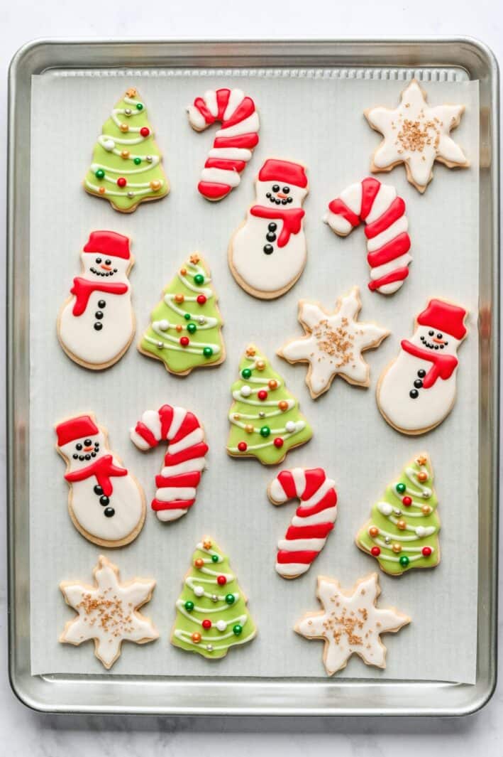 Christmas Sugar Cookies {Egg White Free Icing!} - FeelGoodFoodie