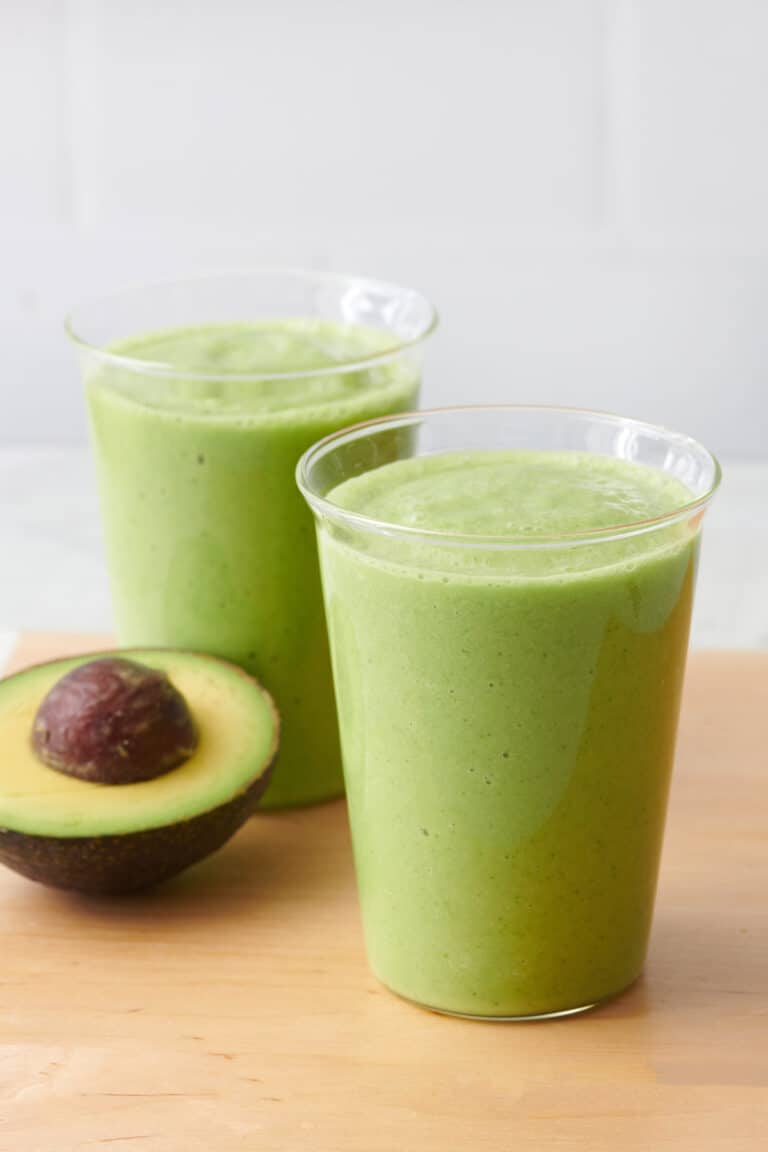 Avocado Smoothie {No Banana!} - Feel Good Foodie