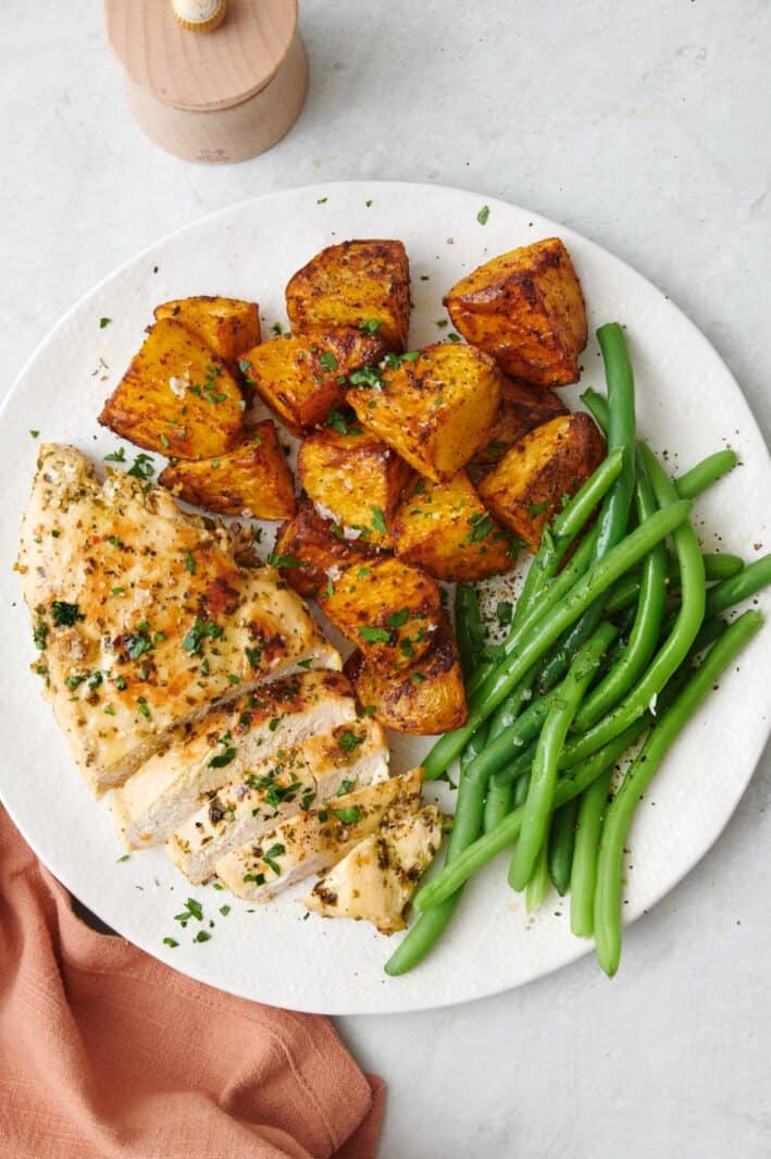 Lemon Garlic Chicken {stovetop Or Oven!} - Feel Good Foodie