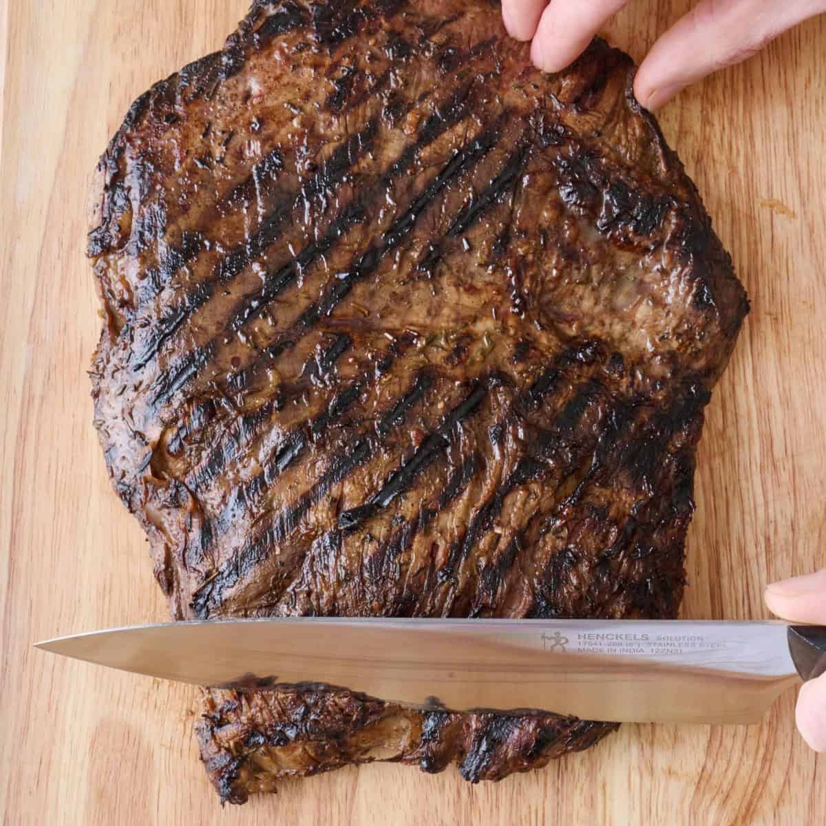 Tutorial for cutting steak against the grain.