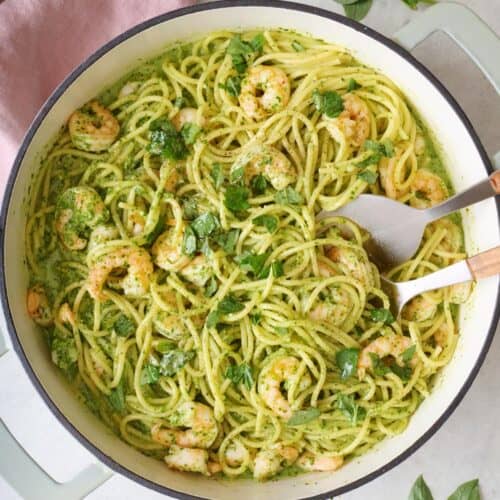 Shrimp pesto pasta in a pot.
