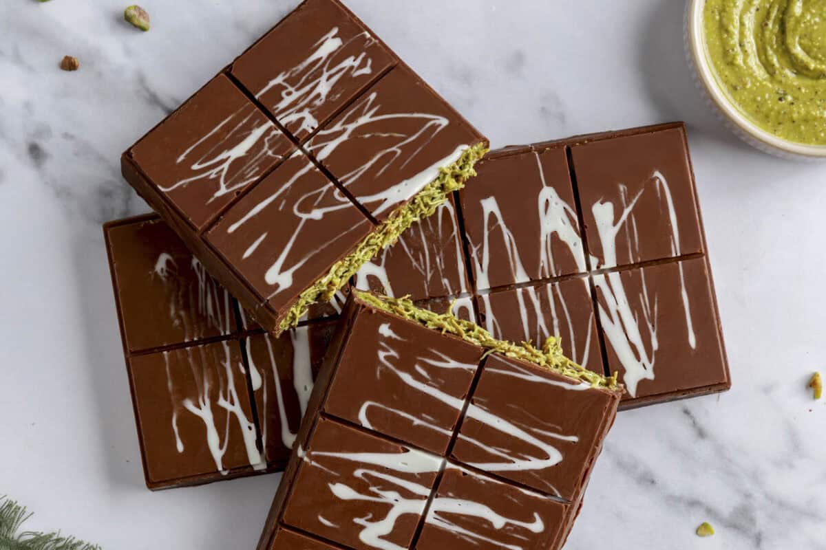 Dubai Chocolate Bar Recipe TikTok Viral Recipe)