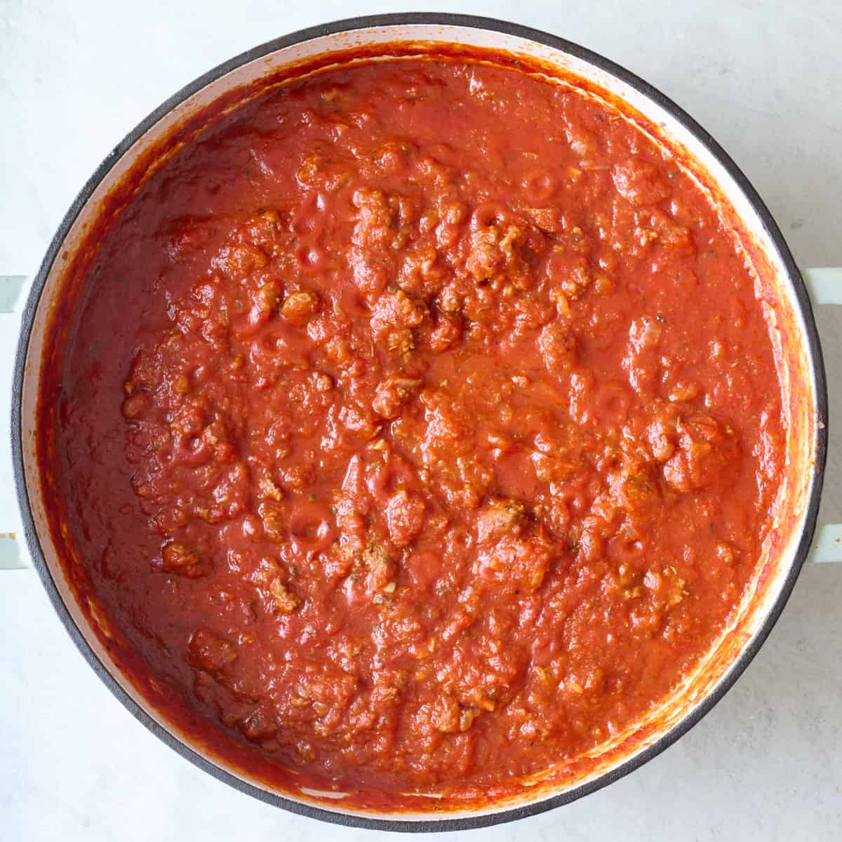 Meat tomato sauce after simmering.