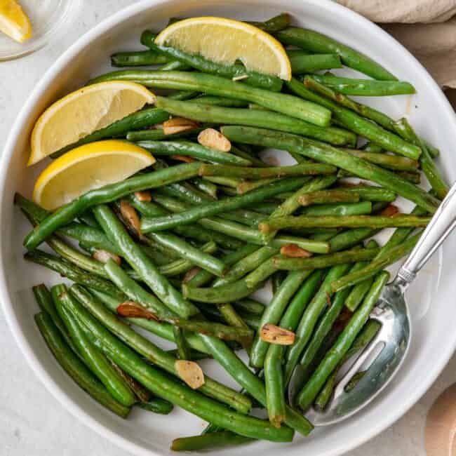 Sauteed green beans with garlic recipe.