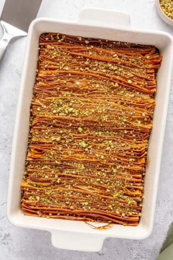 Phyllo crinkle cake recipe with pistachios.