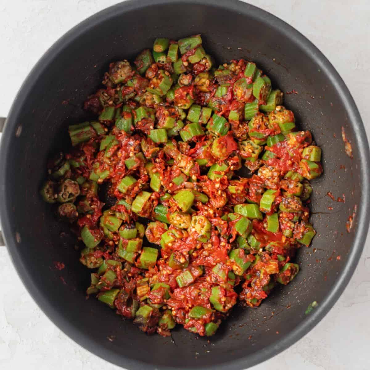 Tomato paste coating veggies.