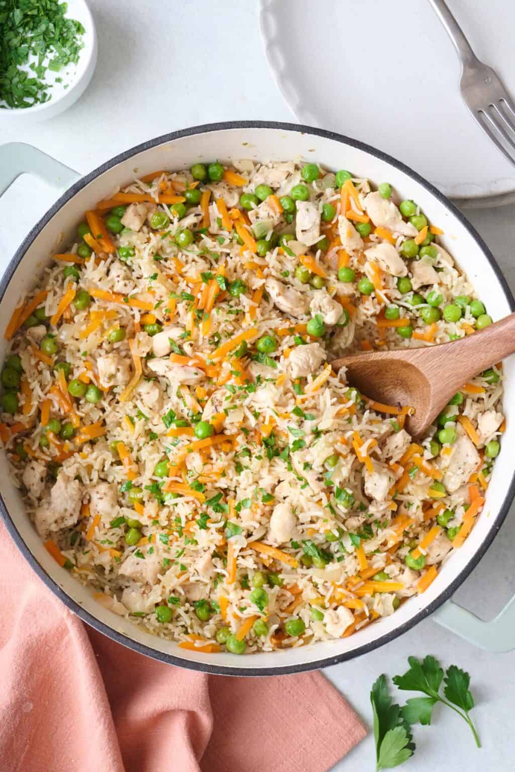 Easy One Pot Chicken and Rice Skillet Recipe