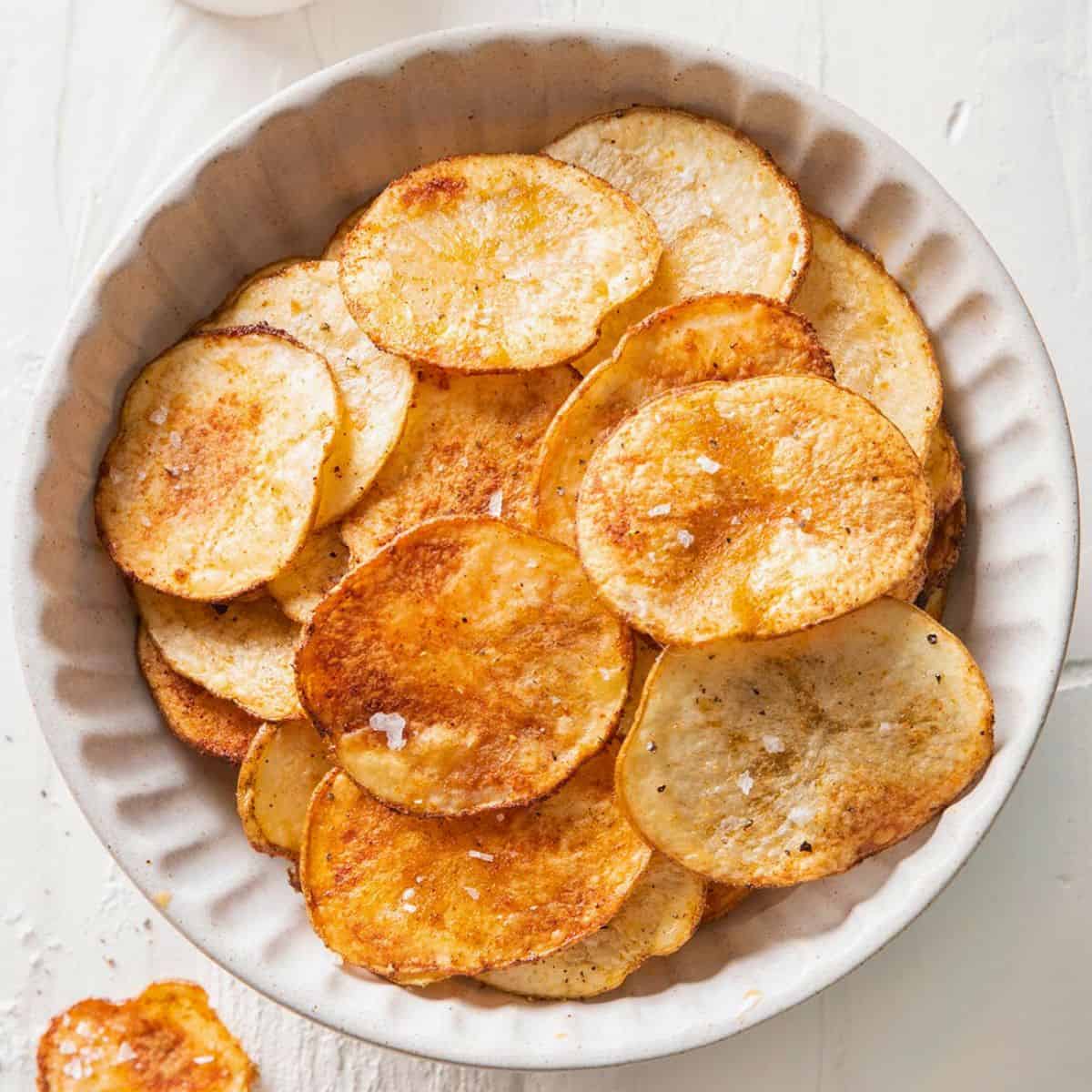 Oven baked potato chips recipe.;