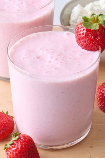 Cottage cheese smoothie made with strawberries recipe.