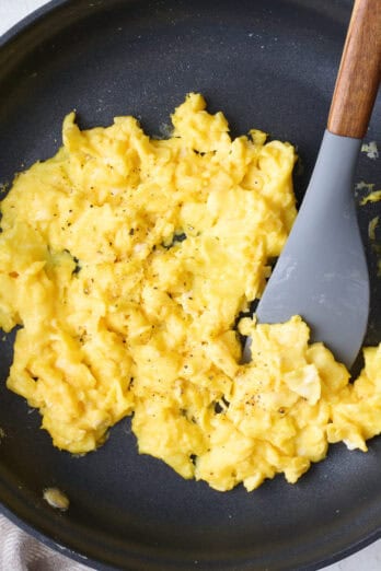 How to make scrambled eggs recipe.