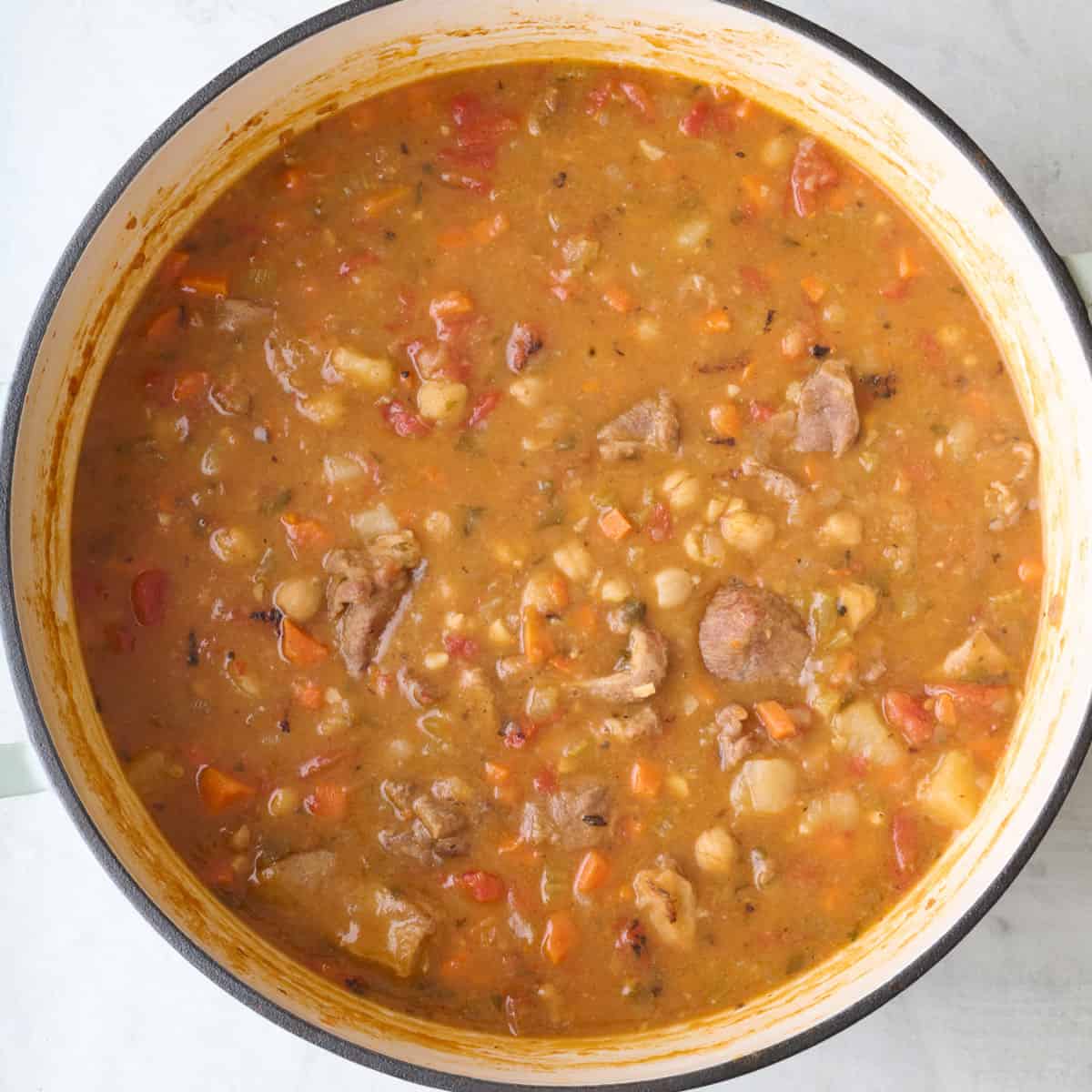 Stew after simmering until thickened.