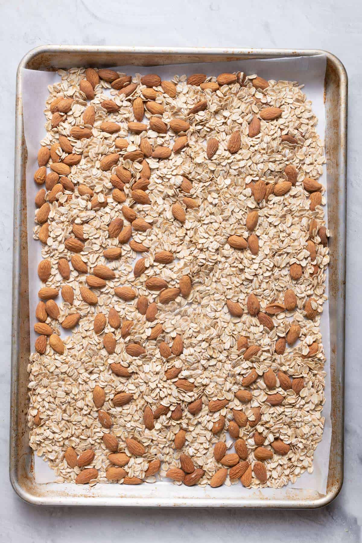 Oats and almonds before toasting.