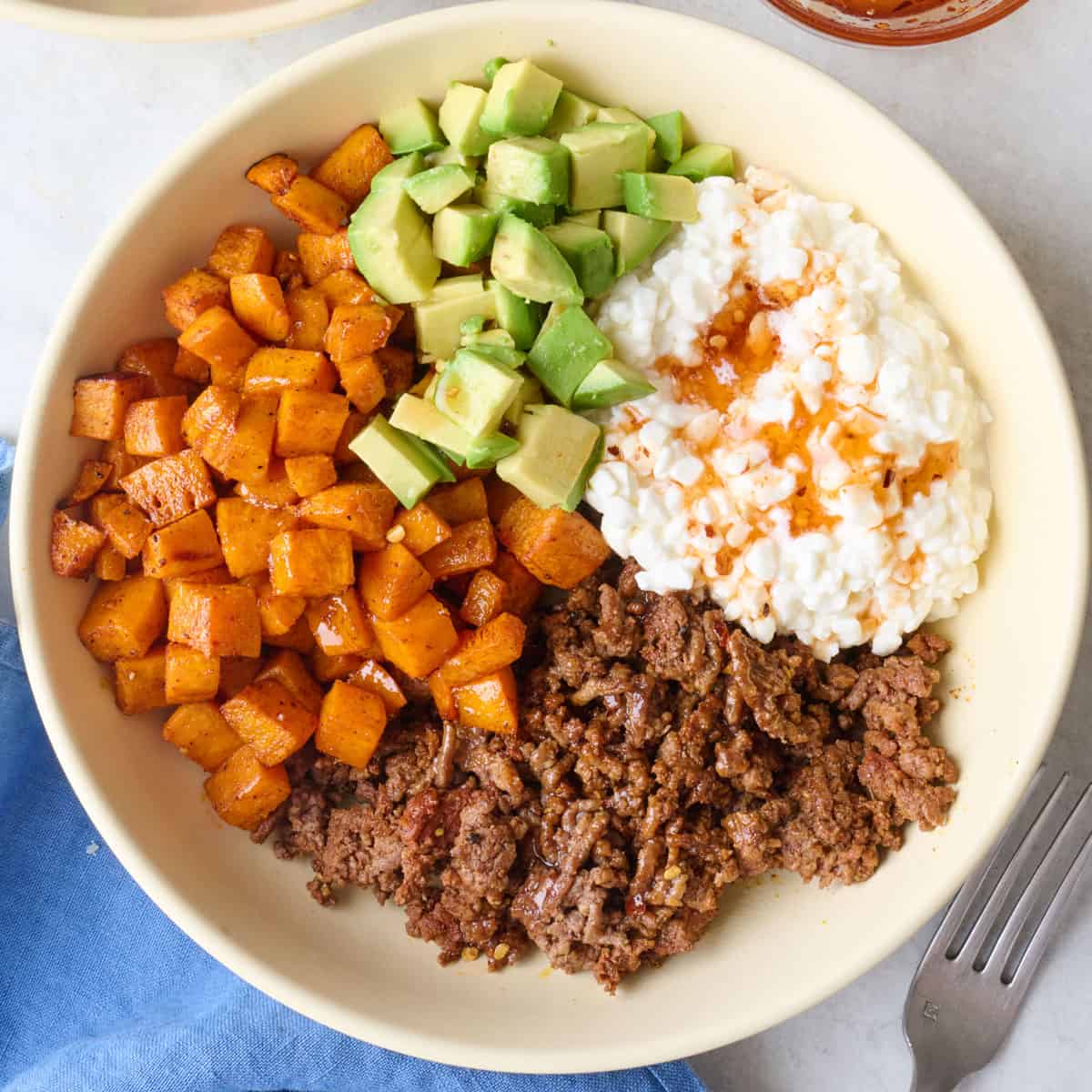 Hot honey ground beef bowls.