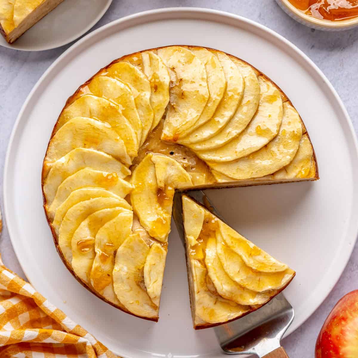 Cinnamon apple yogurt cake recipe.