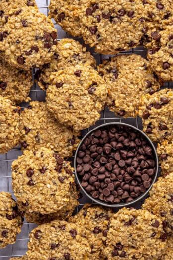 Banana oatmeal cookies recipe.
