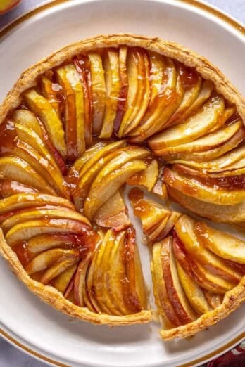 Easy apple tart recipe.