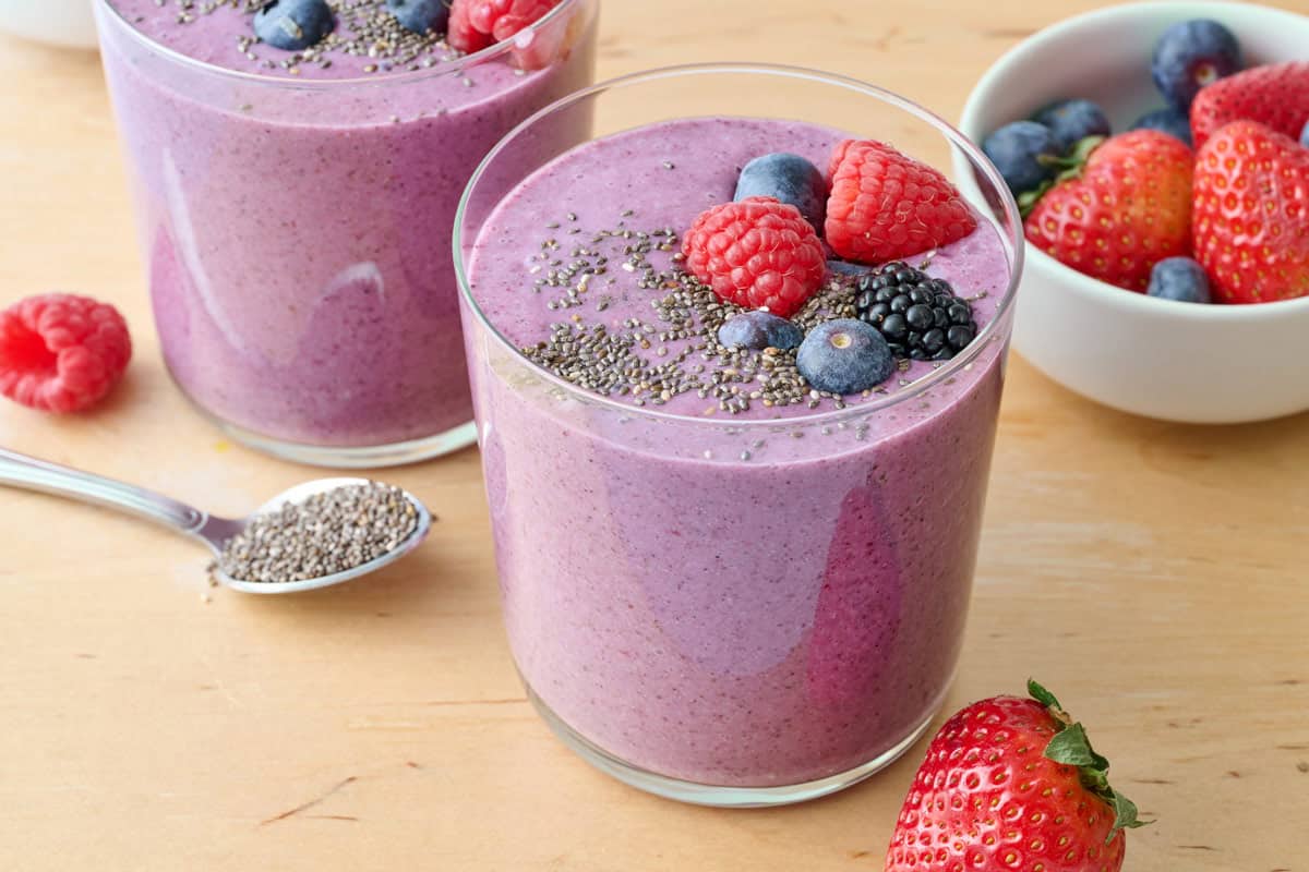 Best chia smoothie recipe made with mix berries.