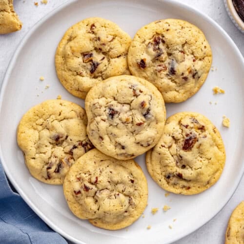Homemade date cookies recipe.