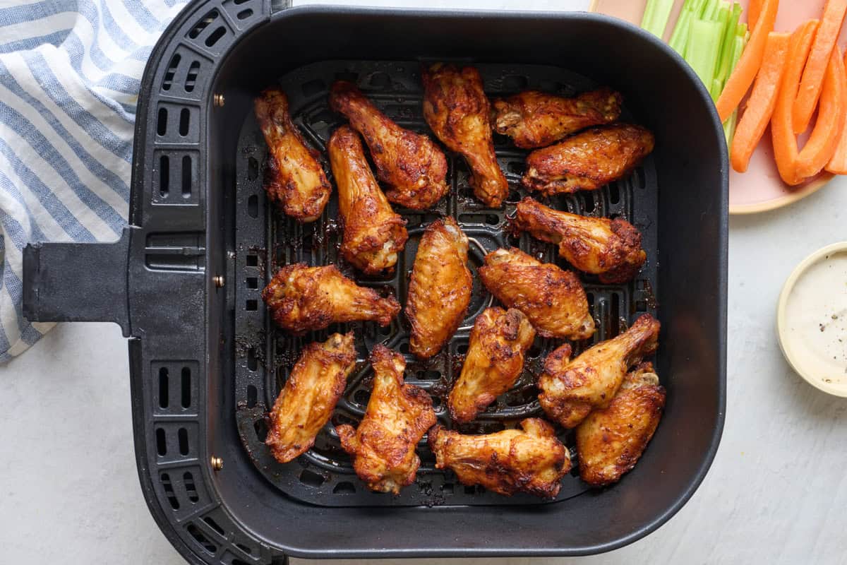 Perfect Air Fryer Chicken Wings Recipe {Quick + Crispy}